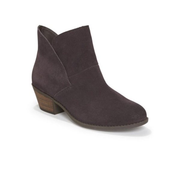 Me Too Brown Suede Booties - Picture 4 of 4